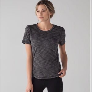 Lululemon Long Distance Short Sleeve tee shirt Heathered Black size 8 medium